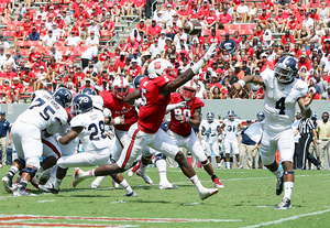 Rodman Noel grew up in an athletic family that stuck together at and away from the football field and basketball court. Now he's applying the competitiveness that fostered as a senior linebacker for N.C. State. 