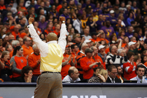 Quentin Hillsman's team has matched its highest ever ranking, No. 14. The Orange returns guards Alexis Peterson and Brittney Sykes.