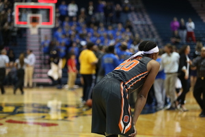 Brittney Sykes and Syracuse came out flat against DePaul and suffered its second straight loss.