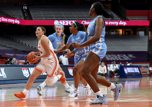 Tiana Mangakahia opened a strong fourth quarter for SU on a 7-0 run.