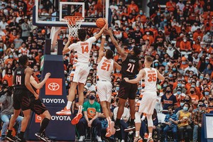 Syracuse basketball games provide a great social opportunity that students can utilize to stay engaged with others during the winter months.