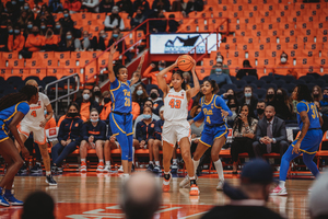 Syracuse pulled off its second straight road win 67-65 over Pittsburgh. 