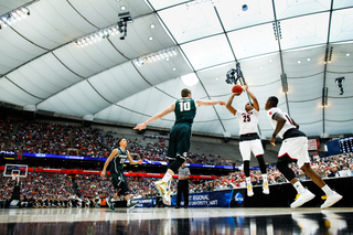 Louisville's Wayne Blackshear goes for a 3-point shot early in the first half.